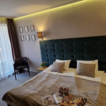 микадо - онлайн Self Check-in Szálloda 3*