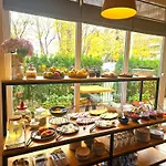 מלון микадо - онлайн Self Check-in 3*