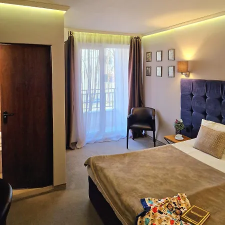 Хотел Микадо Hotel 3*