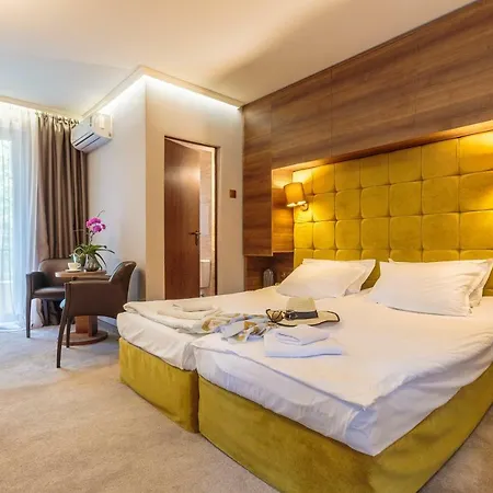 Хотел микадо 3*