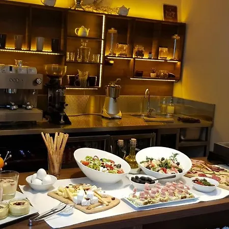 Hotel Хотел Микадо - Онлайн Self Check-In 3*